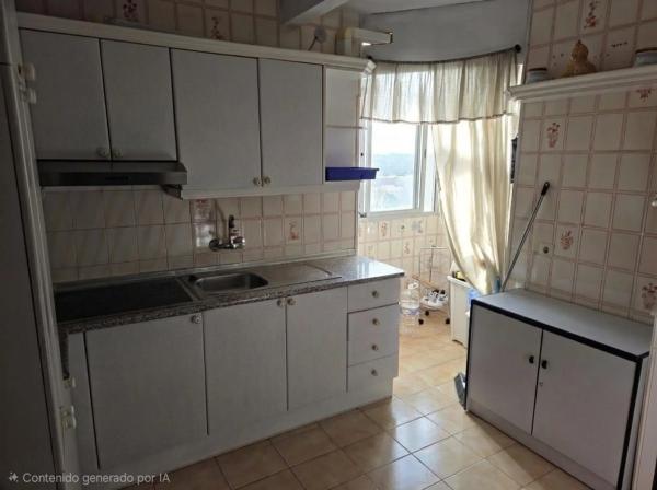 Piso en venta en Calle Ibiza, Fuengirola
 photo 3