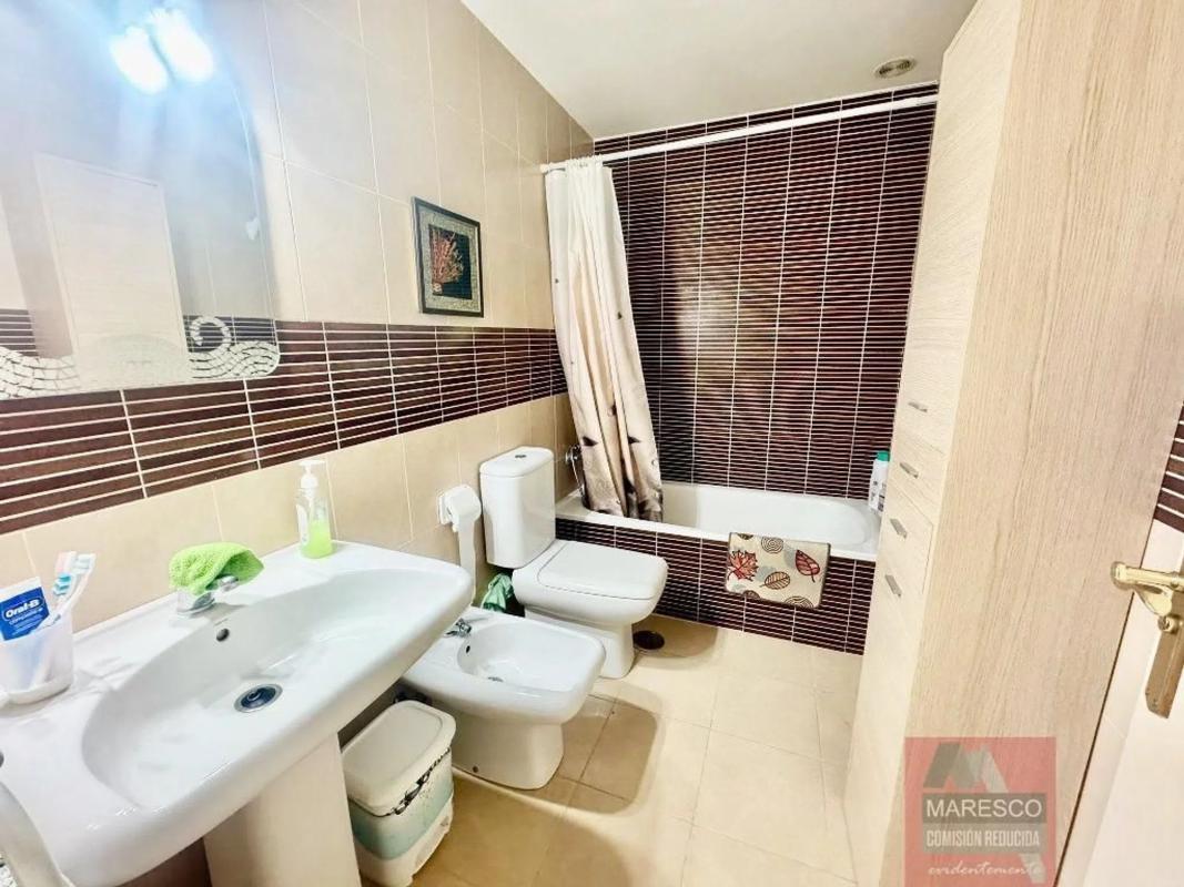 Sale of apartment in Calle Narciso, Fuengirola
photo 5