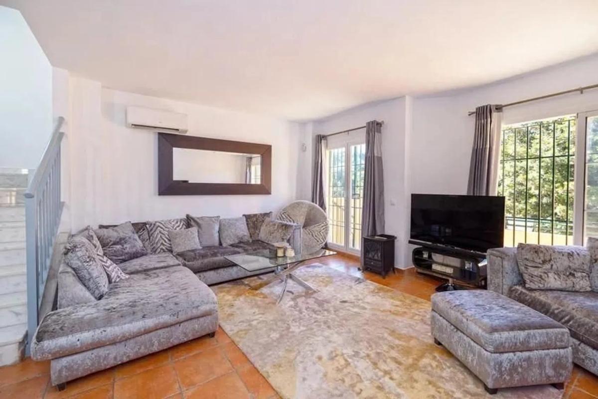 Propiedades en venta y alquiler en España photo 1