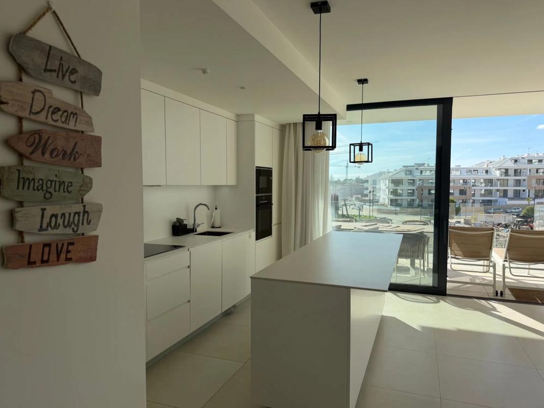 Sale of apartment in AV 8 DE MARZO, 1, Fuengirola
photo 1