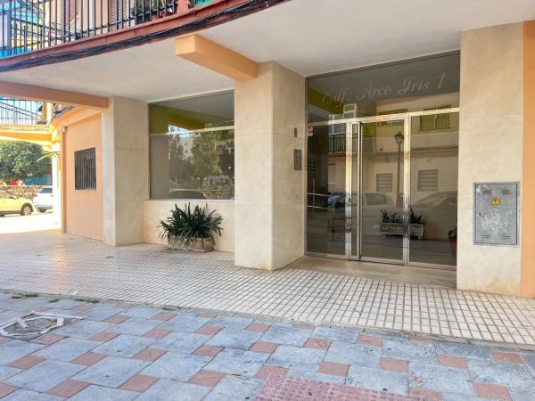 Продажа квартиры на Calle Víctor de la Serna, Фуэнхирола
photo 1