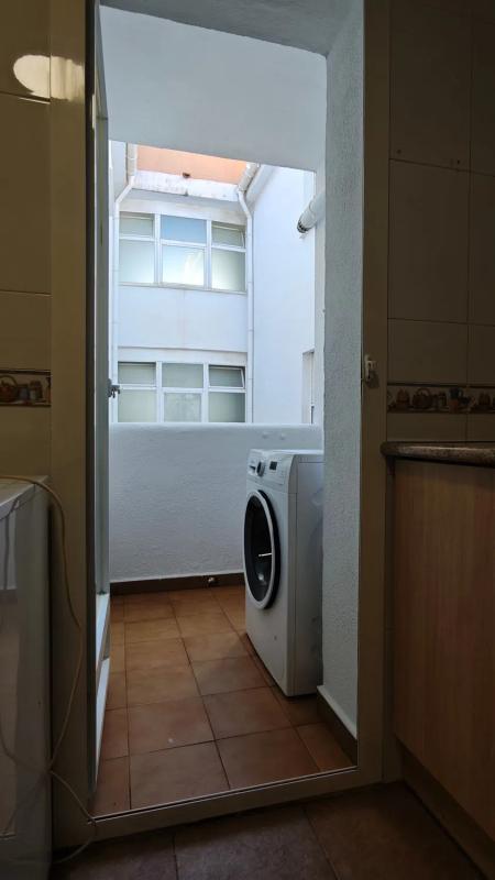 Продажа квартиры на Calle Jilguero, 31, Фуэнхирола
photo 1