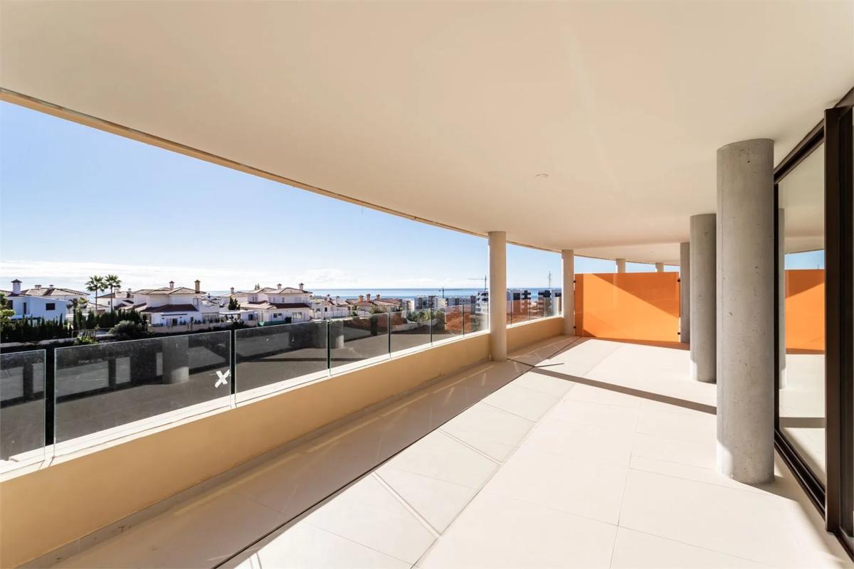 Продажа квартиры на Calle Alicia, Фуэнхирола
photo 1