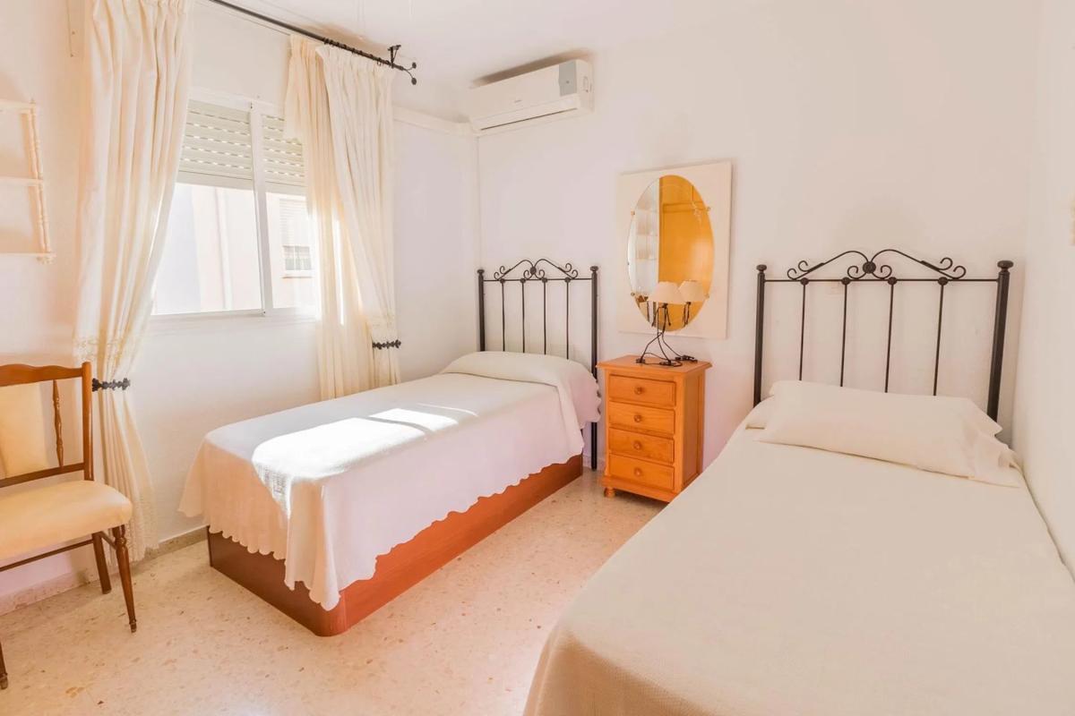 Venta de chalet adosado en Los Boliches , Fuengirola photo 4