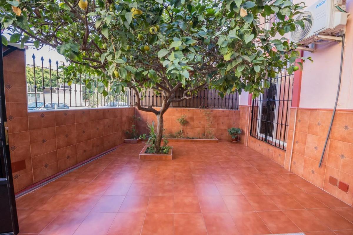 Venta de chalet adosado en Los Boliches , Fuengirola photo 5
