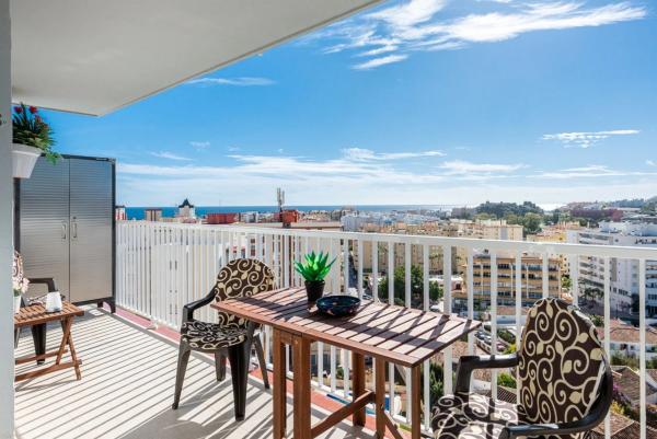 Ático en venta en Calle Molino De Viento, 33, Fuengirola photo 1