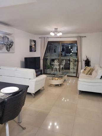 Продажа квартиры на Calle Martínez Catena, Фуэнхирола
 photo 4