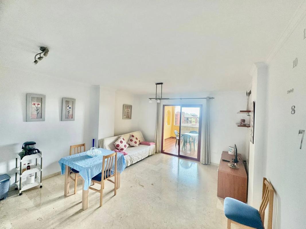 Продажа квартиры на Calle Narciso, Фуэнхирола
photo 2
