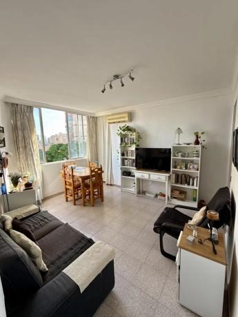 Продажа квартиры на Calle Miguel Bueno, Фуэнхирола
photo 1