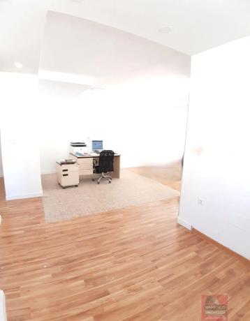 Продажа квартиры на Avenida Matías Sáenz de Tejada, Фуэнхирола
photo 1