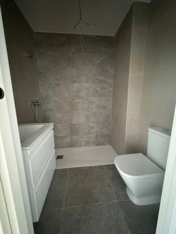 Продажа квартиры на Calle Cerezos, Фуэнхирола
photo 1