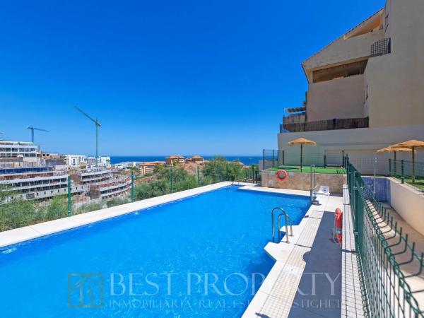 Penthouse for sale at Torreblanca del Sol, Fuengirola photo 1