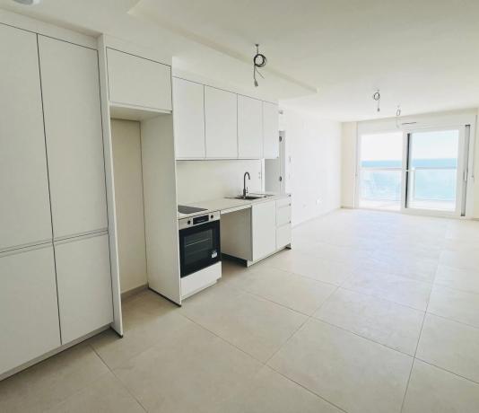 Продажа квартиры на Paseo Marítimo Rey de España, Фуэнхирола
photo 1