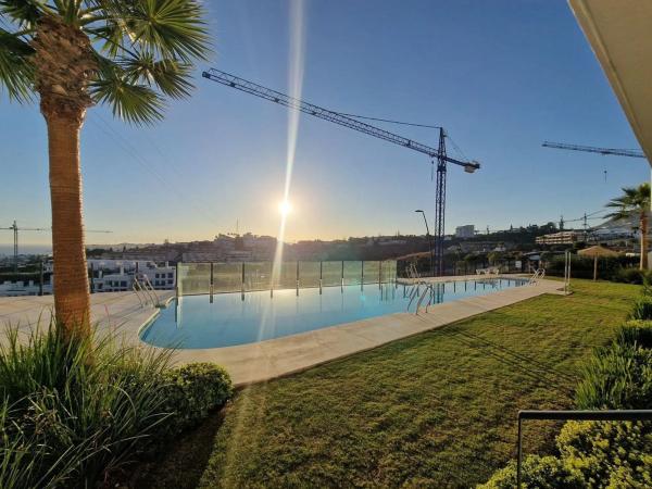 Venta de piso en Avenida 8 de Marzo, Fuengirola
thumbnail 1