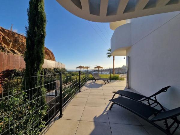 Venta de piso en Avenida 8 de Marzo, Fuengirola
thumbnail 2