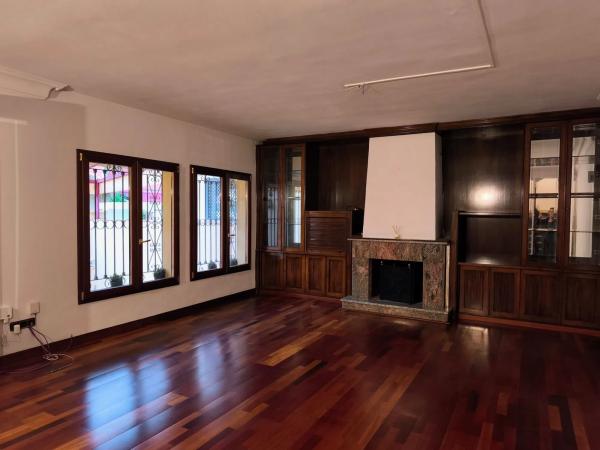 Chalet pareado en calle Antequera photo 4