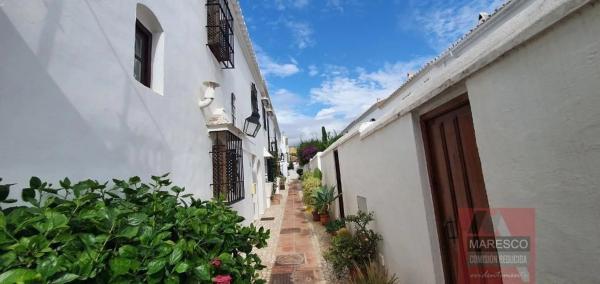 Chalet adosado en venta en Avenida Alcalde Clemente Díaz Ruiz , Fuengirola thumbnail 1