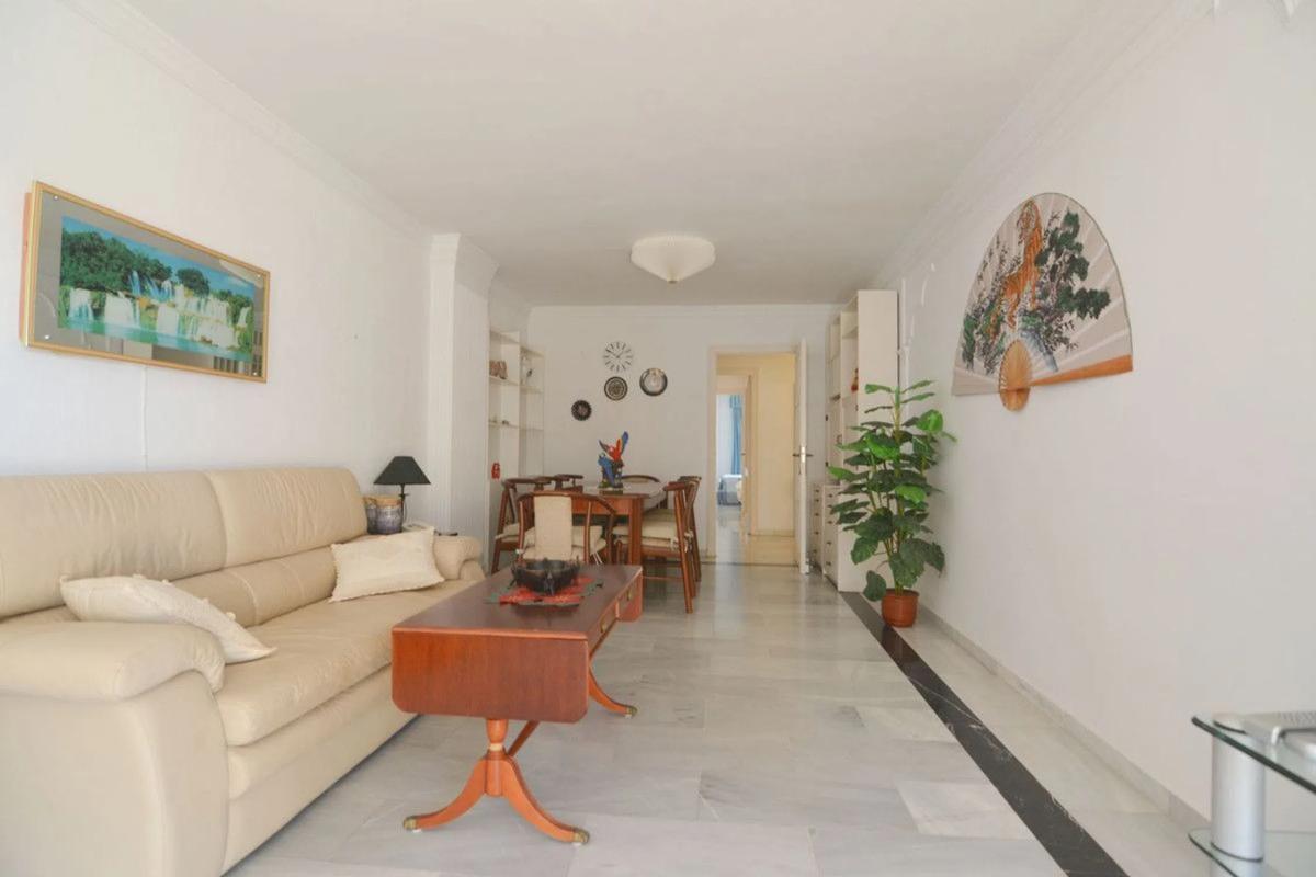 Venta de piso en Paseo Marítimo Rey de España, Fuengirola
photo 1