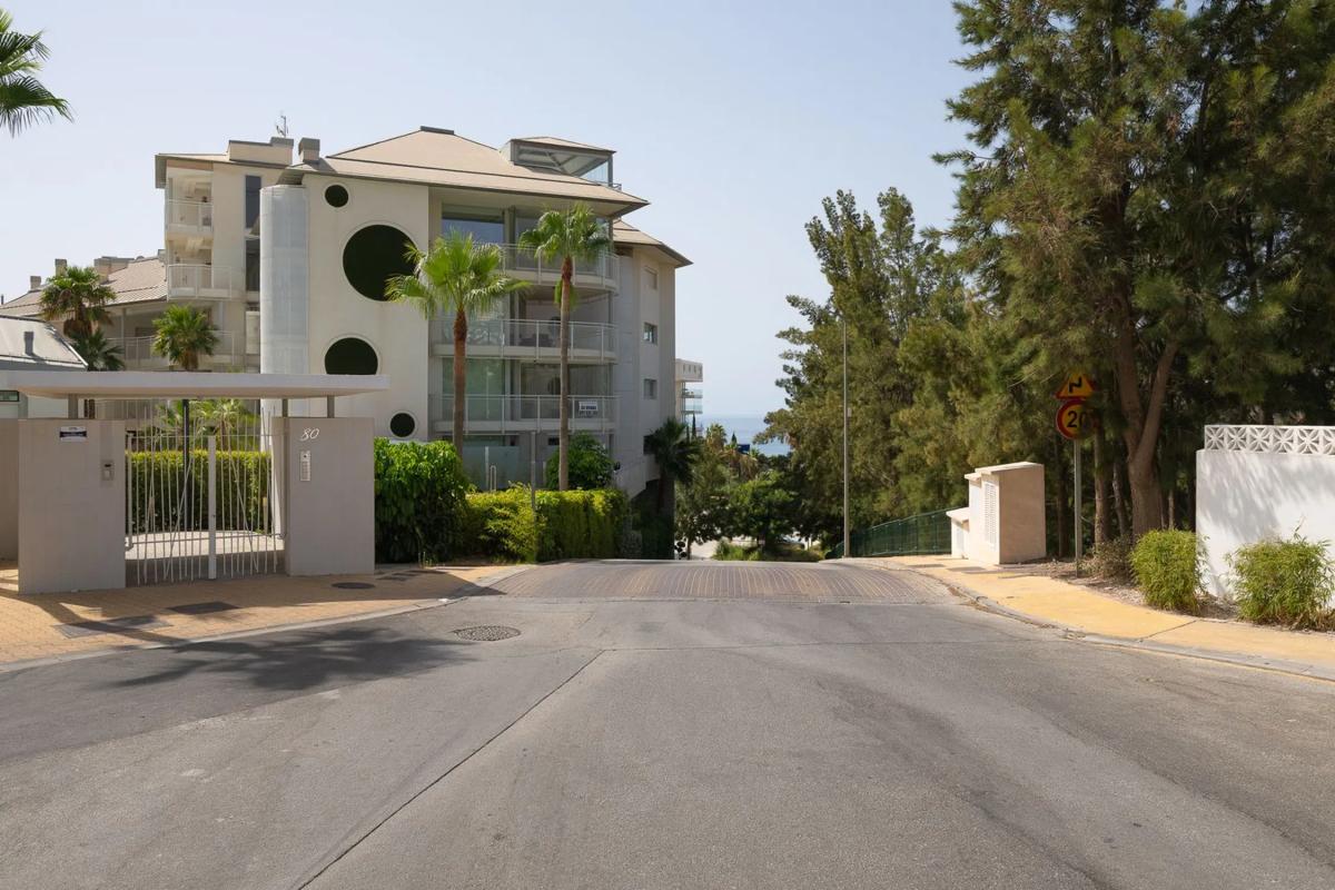 Sale of apartment in Avenida del Higuerón, 80, Fuengirola
photo 5