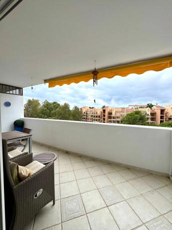Sale of flat in Calle Orquídea, Fuengirola
thumbnail 1