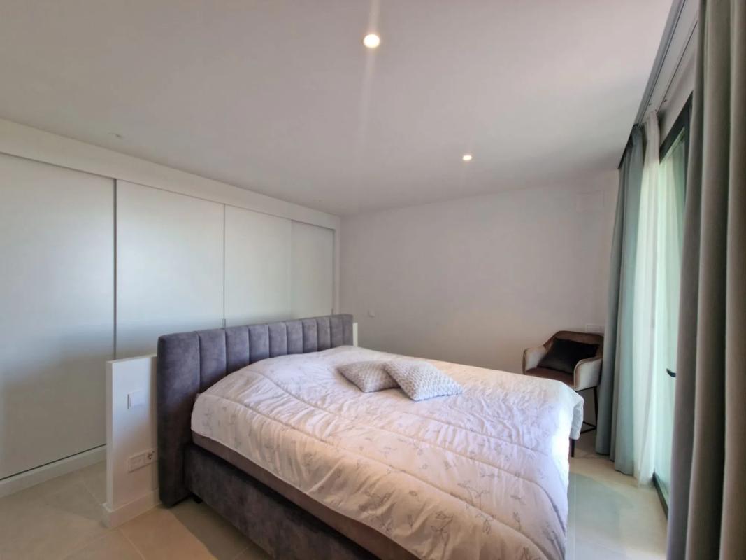 Sale of apartment in Calle Begoña, 8, Fuengirola
photo 2