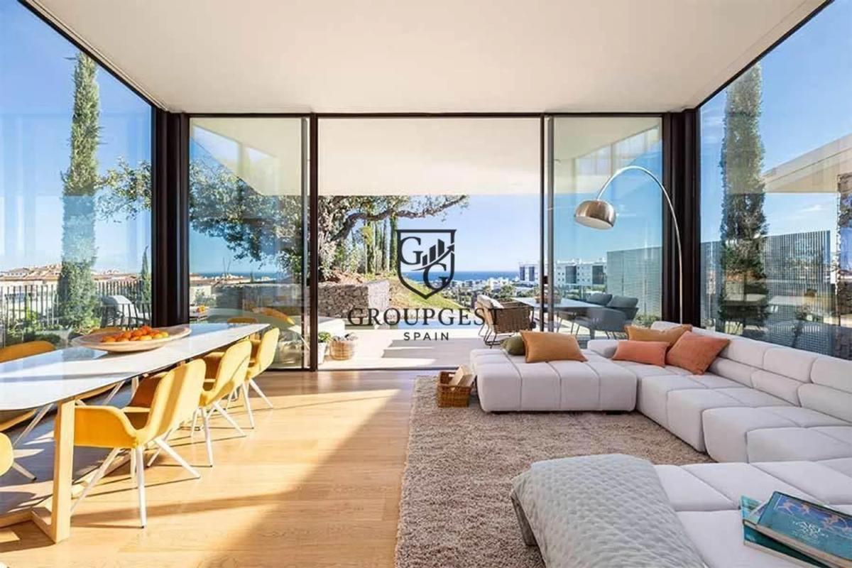 Venta de chalet independiente en Avenida del Higuerón, Fuengirola
 photo 4