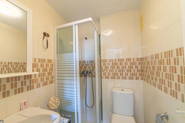 Venta de piso en Calle Narciso, Fuengirola
 photo 2