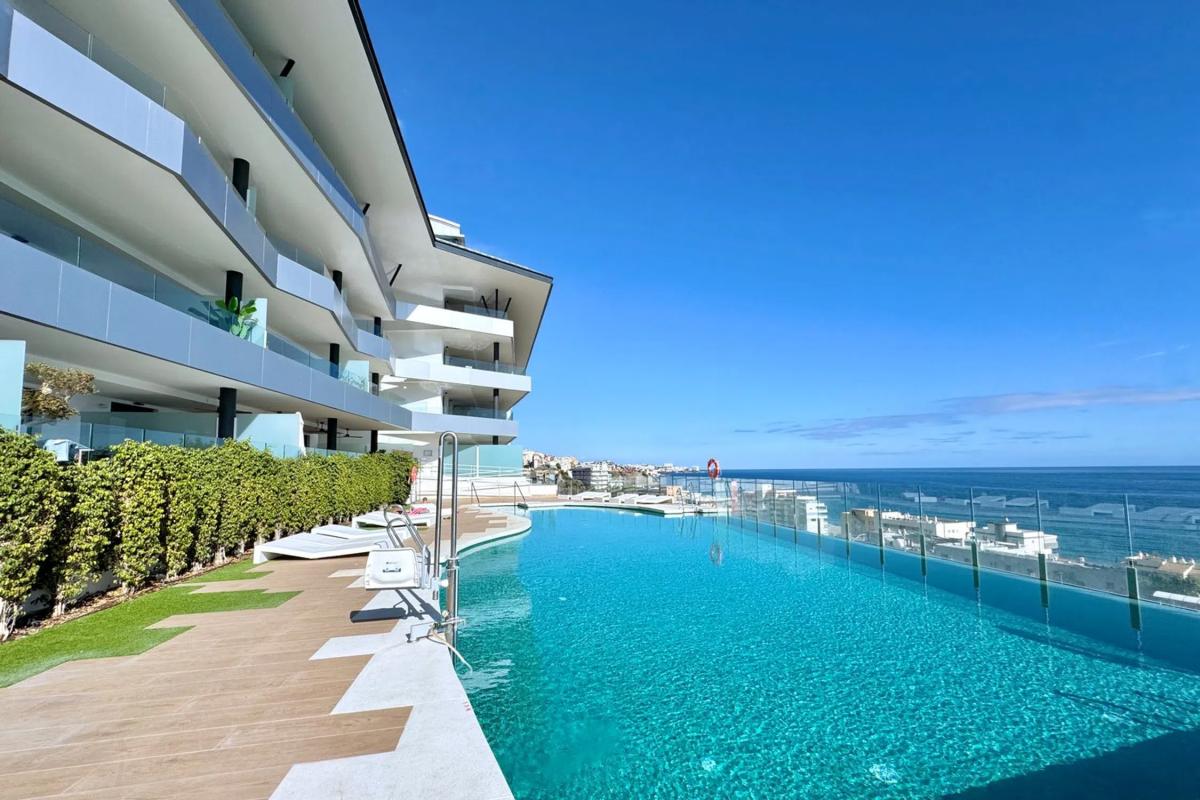 Penthouse sale in Las Gaviotas, Fuengirola photo 1