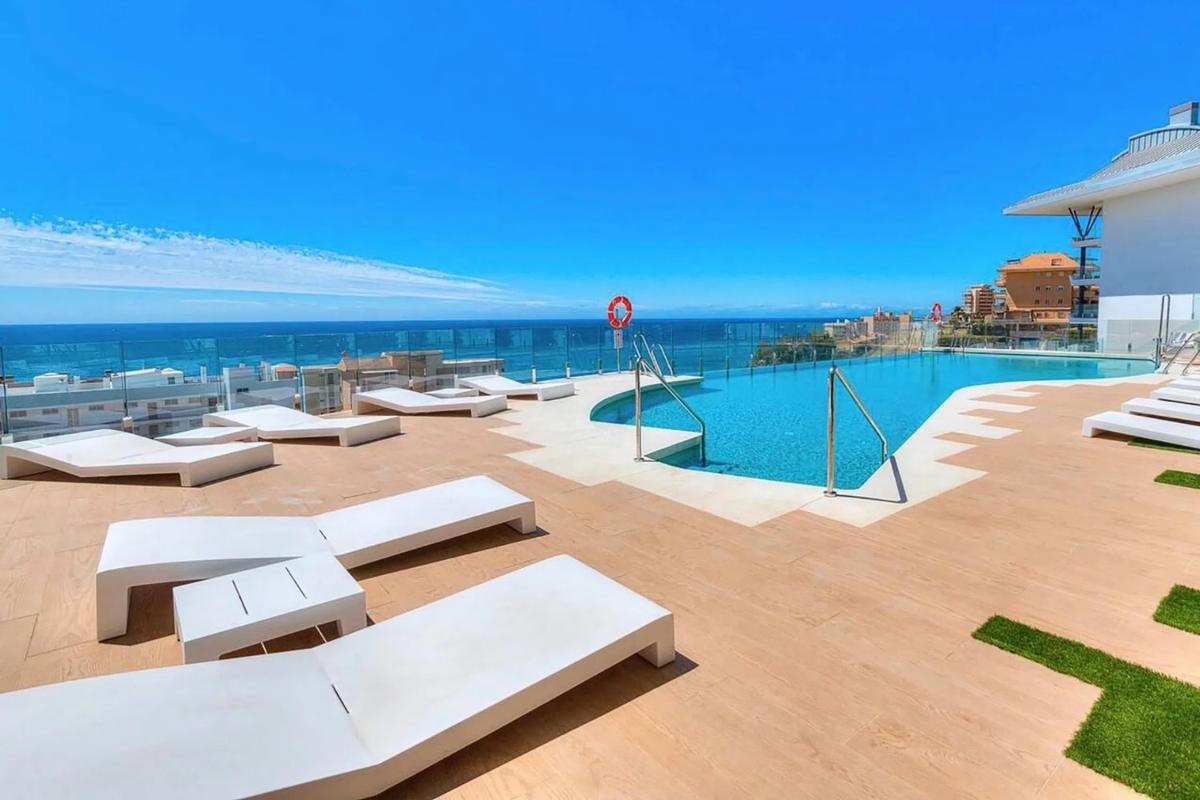 Penthouse sale in Las Gaviotas, Fuengirola photo 2