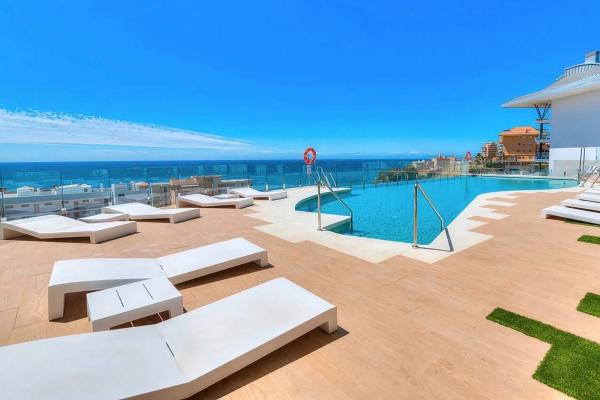 Penthouse for sale at Las Gaviotas, Fuengirola thumbnail 1