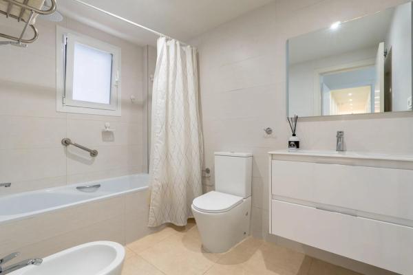 Venta de piso en Calle San Isidro Labrador, 2, Fuengirola
 photo 3