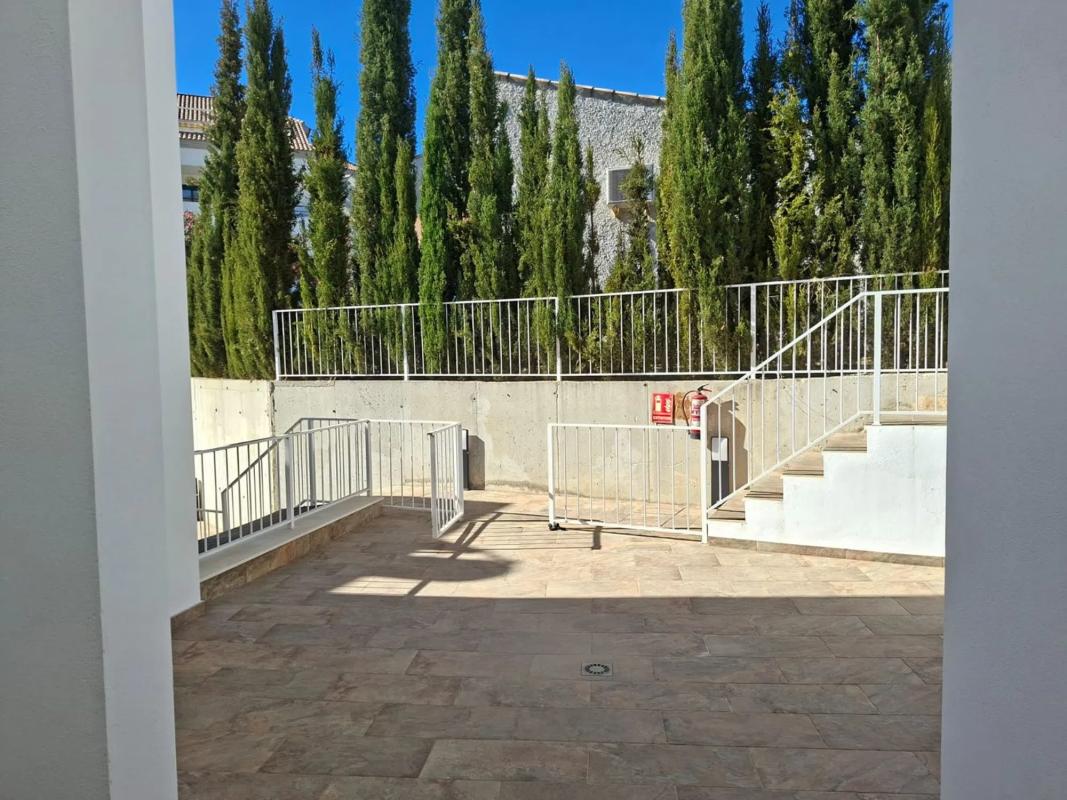 Venta de chalet adosado en Calle Zorzal s/n , Fuengirola photo 4