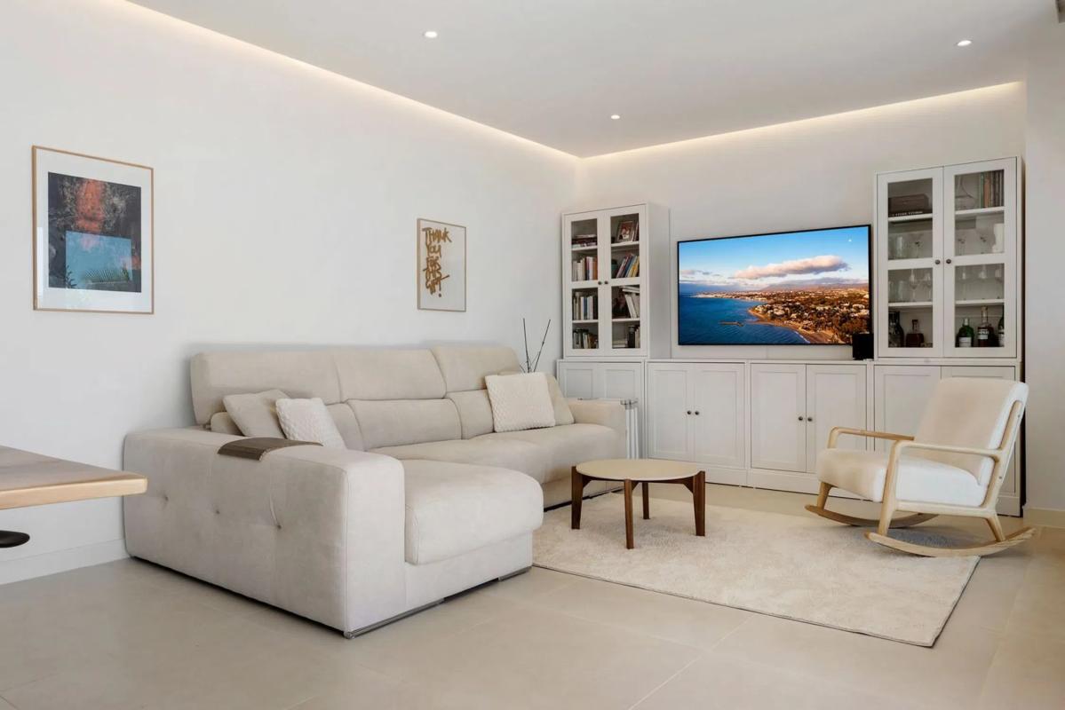 Sale of apartment in Avenida 8 de Marzo, 2, Fuengirola
photo 2