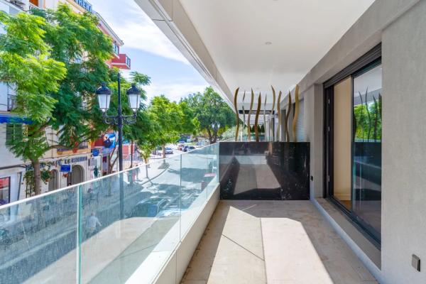 Продажа квартиры на Avenida Condes de San Isidro, Фуэнхирола
 photo 2