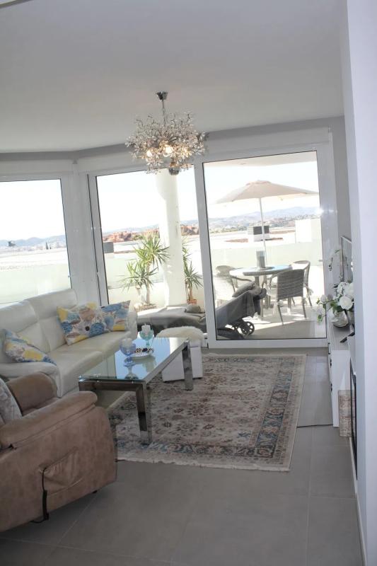 Venta de piso en Calle Pensamiento, Fuengirola
 photo 3