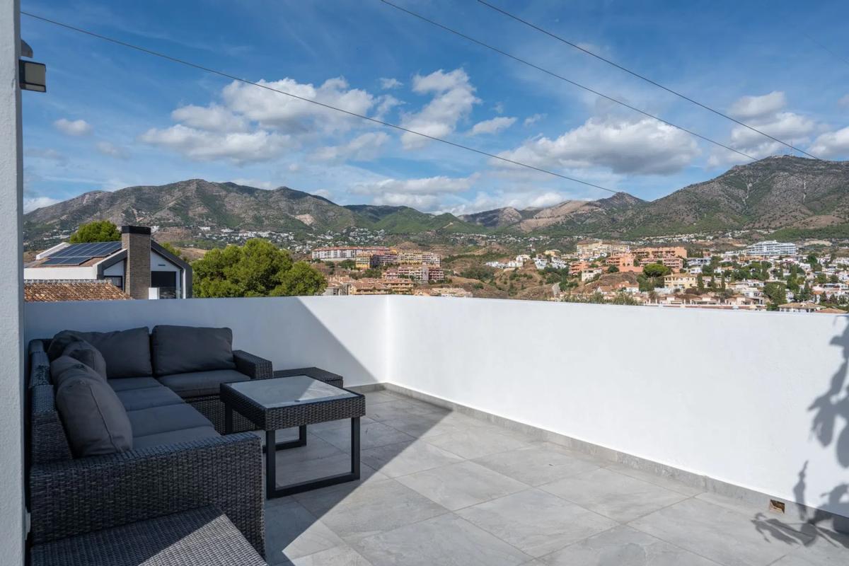 Venta de chalet adosado en Calle de la Pimienta , Fuengirola photo 4