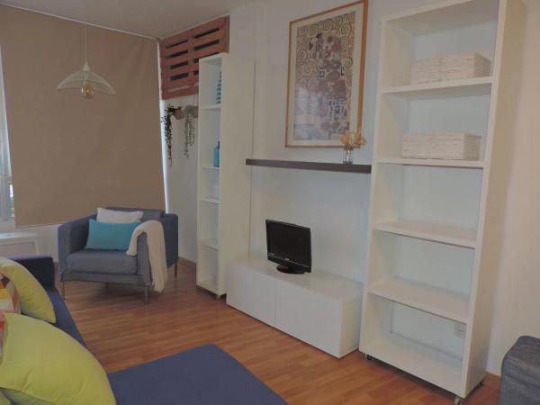 Sale of flat in Calle el Lirio, 16, Fuengirola
photo 1