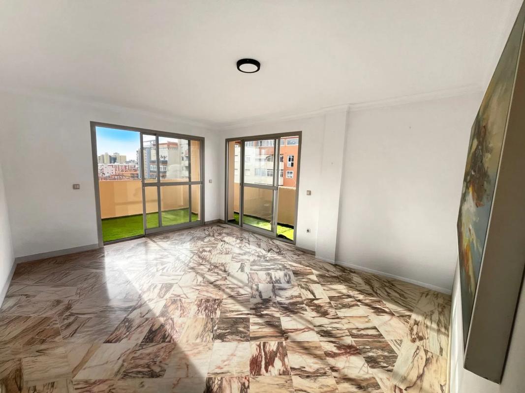 Venta de piso en Plaza de la Hispanidad, 6, Fuengirola
photo 1