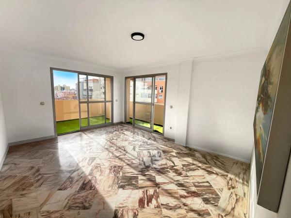 Venta de piso en Plaza de la Hispanidad, 6, Fuengirola
photo 1