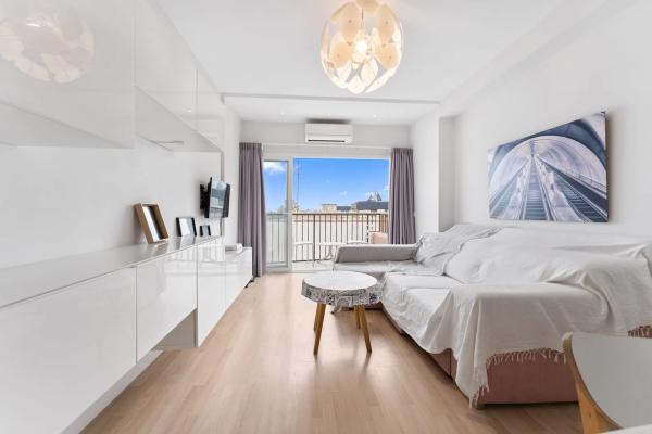 Продажа квартиры на Paseo Marítimo Rey de España, Фуэнхирола
 photo 1