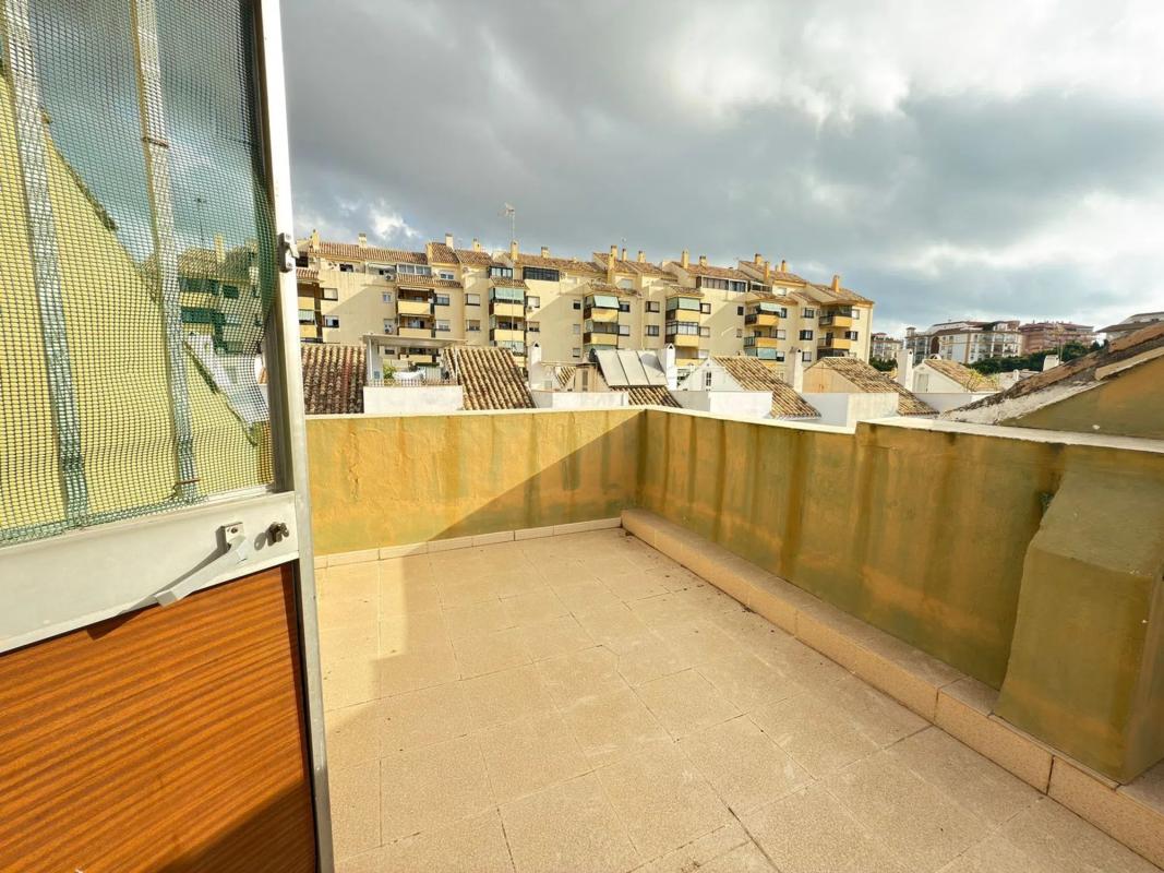 Venta de chalet adosado en CL MONAGUILLO EL , Fuengirola photo 3