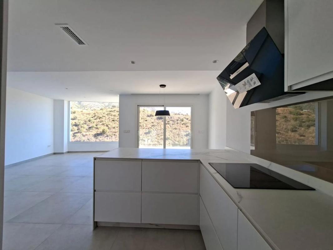 Venta de chalet adosado en Calle Brezos , Fuengirola photo 2