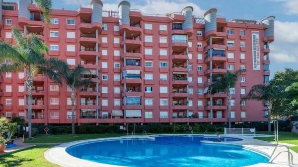 Квартира на продажу на Playa de los Boliches, Фуэнхирола photo 1