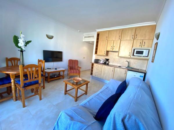Квартира на продажу на  Calle Martínez Catena, 6, Фуэнхирола photo 2
