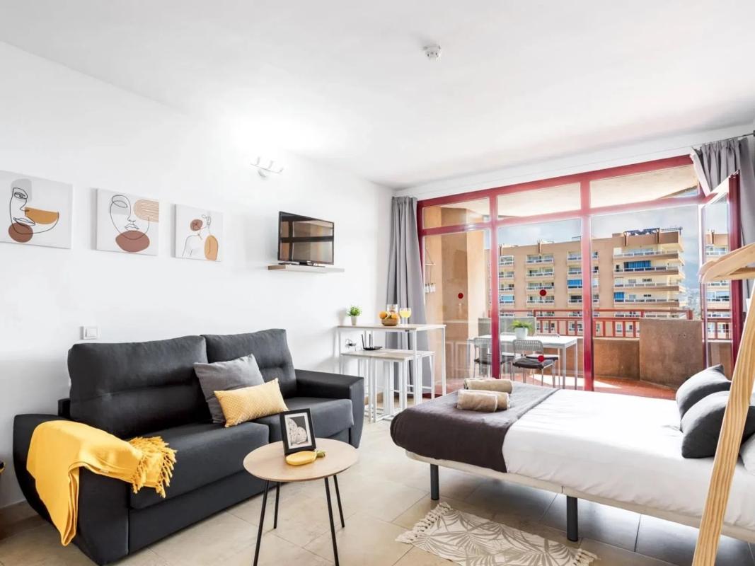 Venta de piso en Calle Martínez Catena, Fuengirola
photo 2