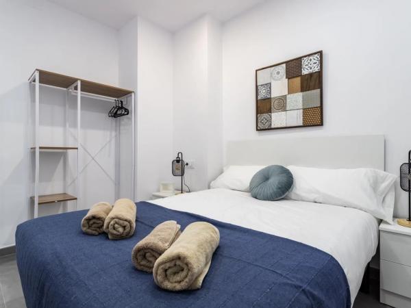 Квартира на продажу на  Calle Martínez Catena, 6, Фуэнхирола photo 1