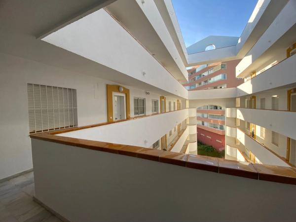 Piso en venta en Calle Churruca, Fuengirola
 photo 1