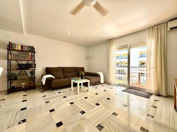 Apartment for sale in  Calle Hernán Cortés, 1, Fuengirola photo 4