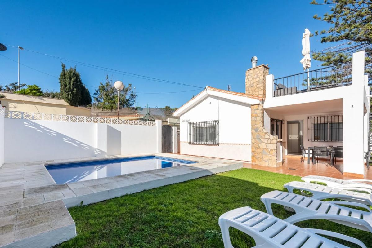 Venta de chalet independiente en Calle Vélez Málaga, 16, Fuengirola
photo 3