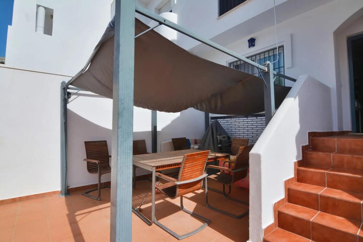 Venta de chalet adosado en CL EUGENIA DE MONTIJO, 2 , Fuengirola photo 4